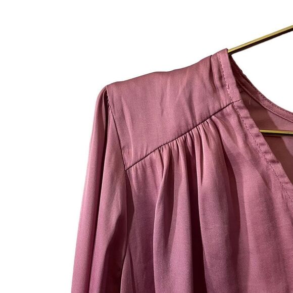 Torrid Peplum Pink Satin Smocked Waist Top Size 1X NWT - Picture 5 of 9